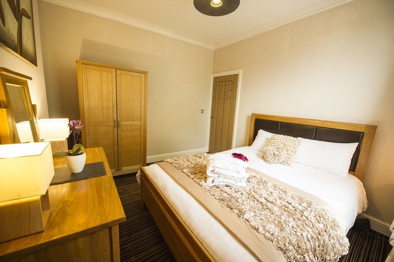 Chester Apartments *