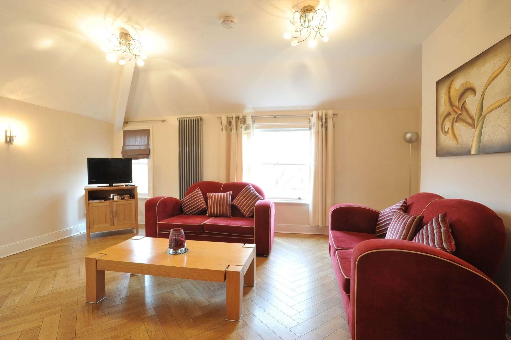 Chester Apartments Apartment