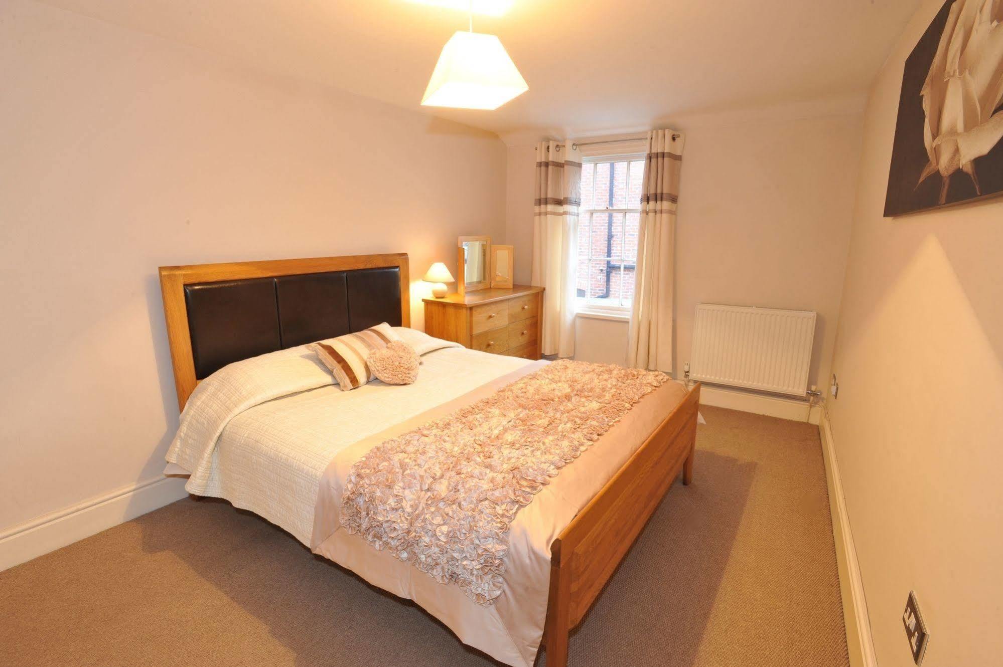 Apartment Chester Apartments Chester
